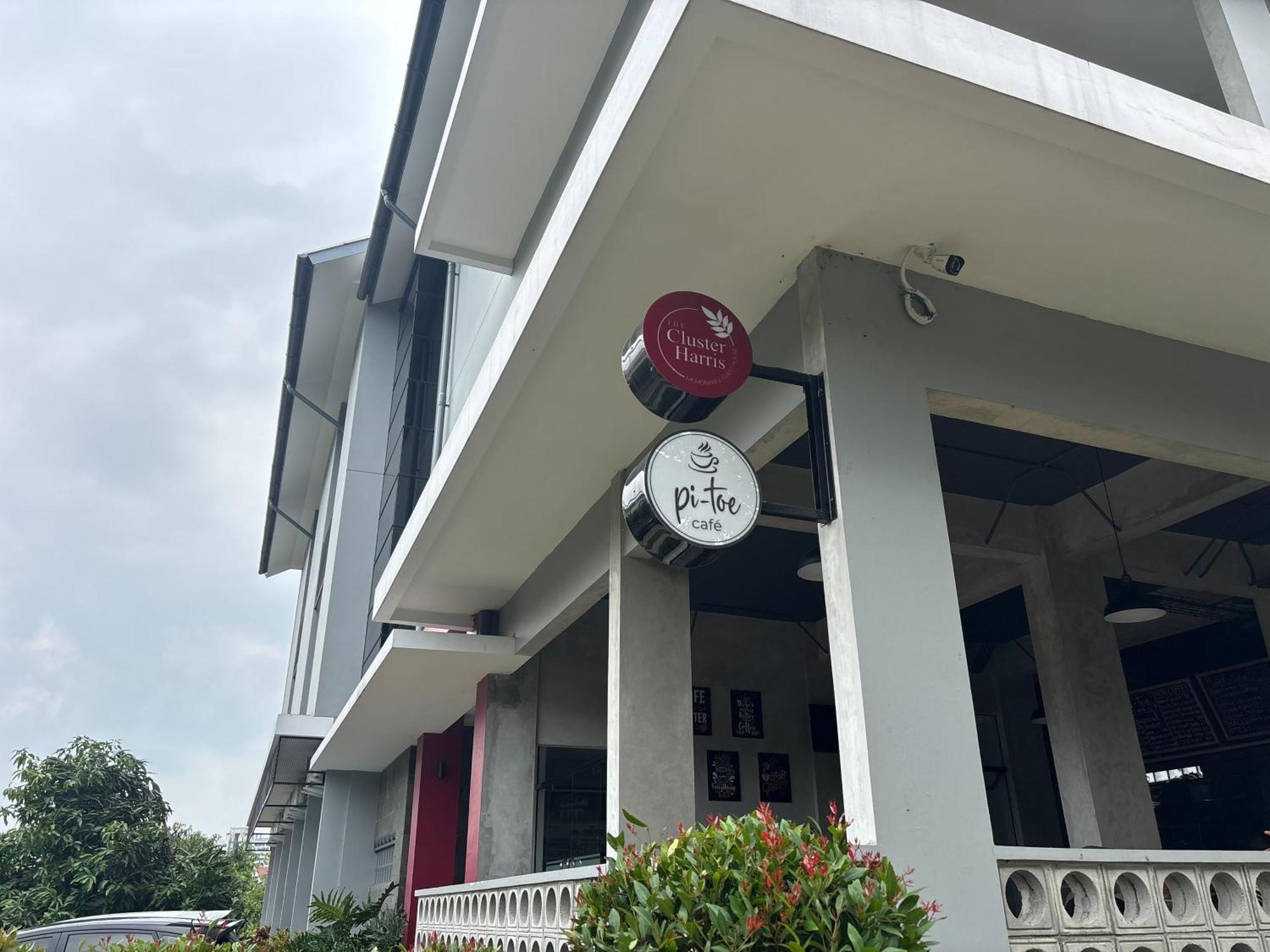 Bed and Breakfast The Cluster Harris Cimahi Экстерьер фото