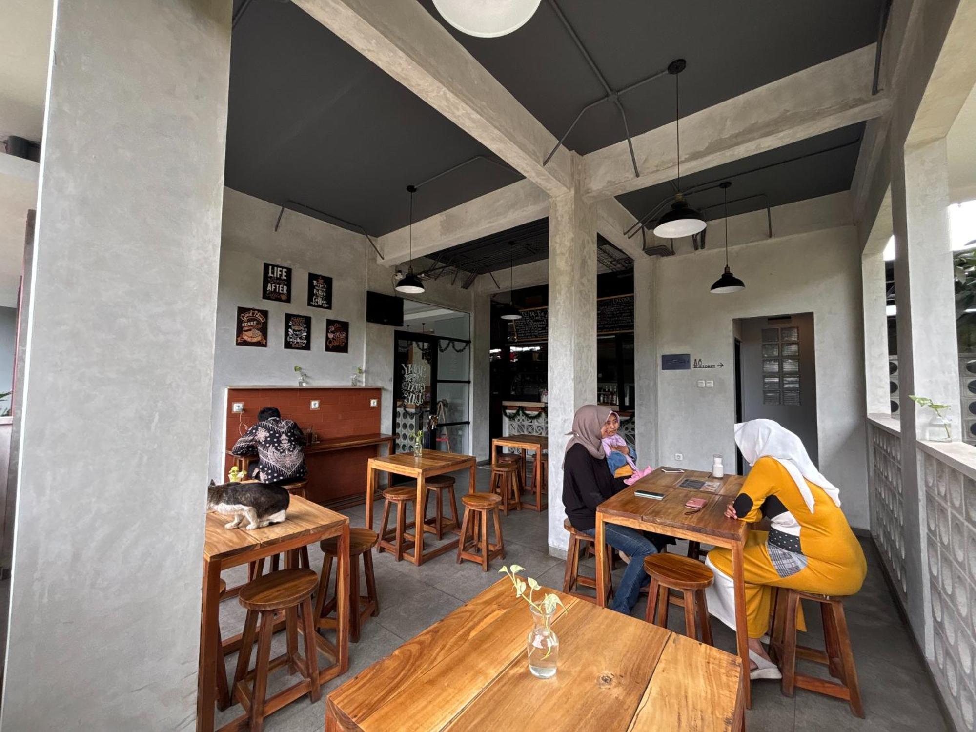 Bed and Breakfast The Cluster Harris Cimahi Экстерьер фото
